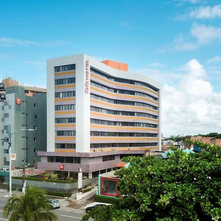 Ibis Maceio Pajucara Hotel Buitenkant foto